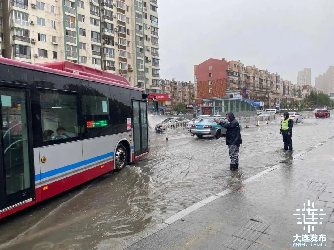 大連大暴雨背后的美景探索，心靈洗滌之旅